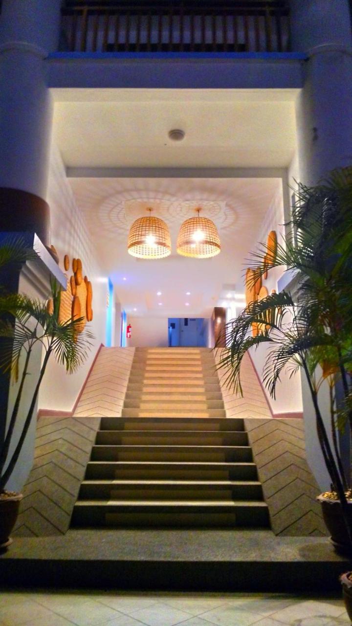 Auberge de jeunesse Bodega Phuket Patong (Adults Only) Extérieur photo